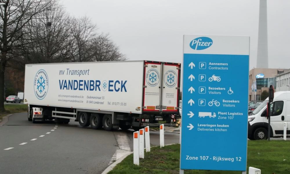 Βρετανία: Έρχονται τα πρώτα εμβόλια με άκρα μυστικότητα